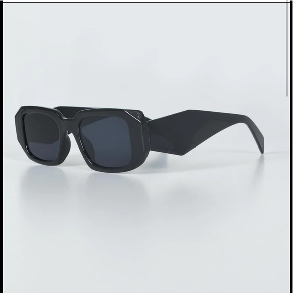 Princess Polly Accessories - Princess Polly SUMMERSIDE SUNGLASSES BLACK new!